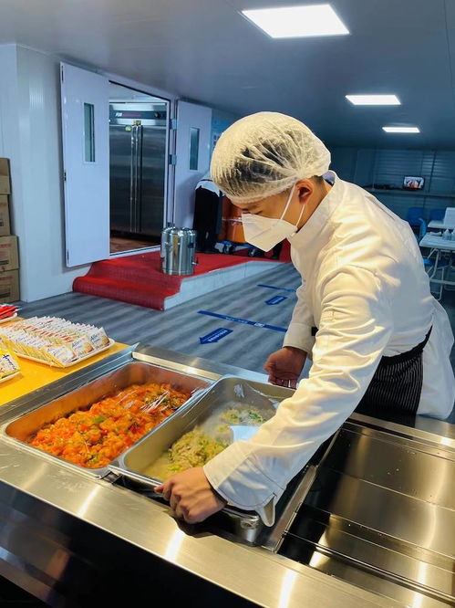 吃在高山之巅 高山滑雪餐饮服务渐入佳境